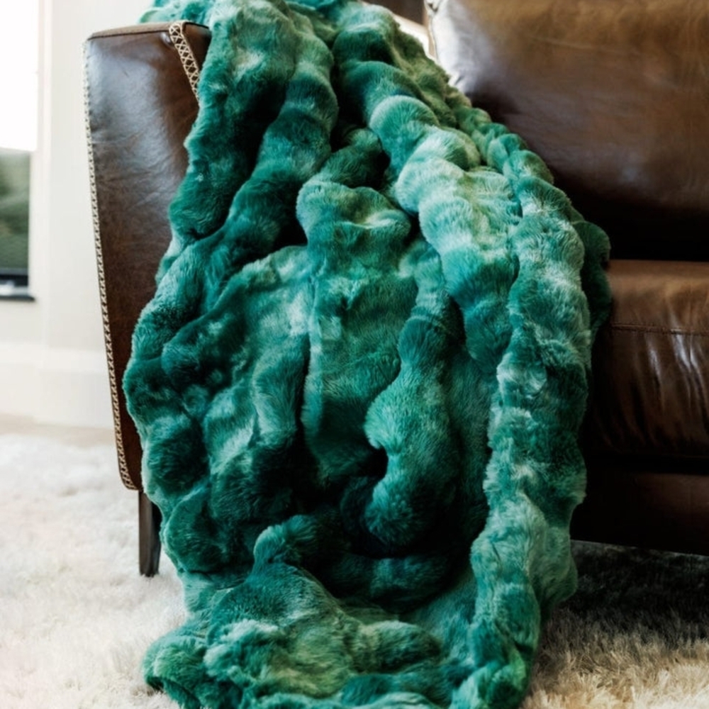 *NEW* Minky Couture Ultra Plush Premium Cloud Eucalyptus Blanket